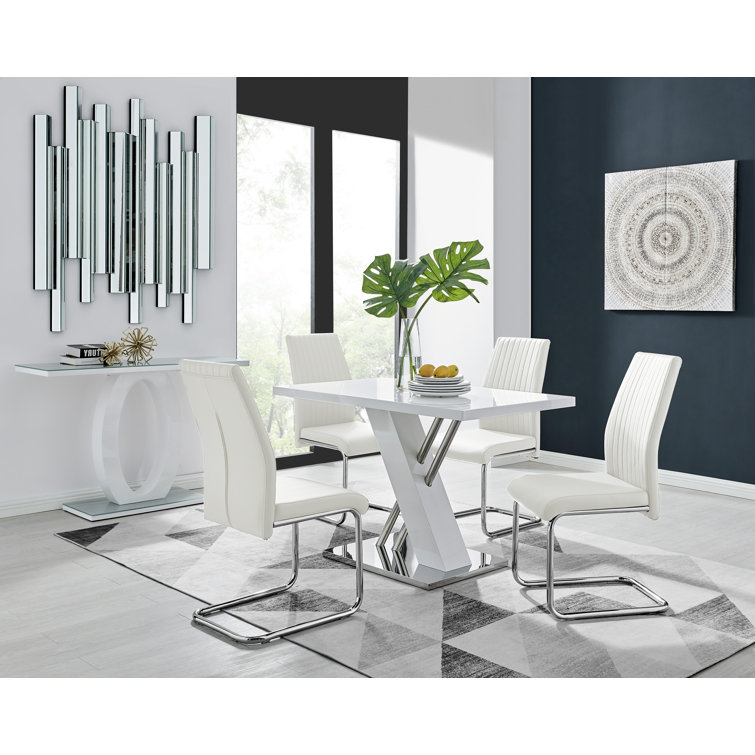 Extending 4 best sale seater dining table